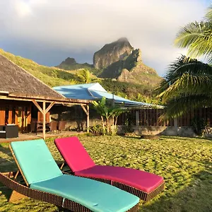 Holiday home Waterfront Sunrise, Bora Bora